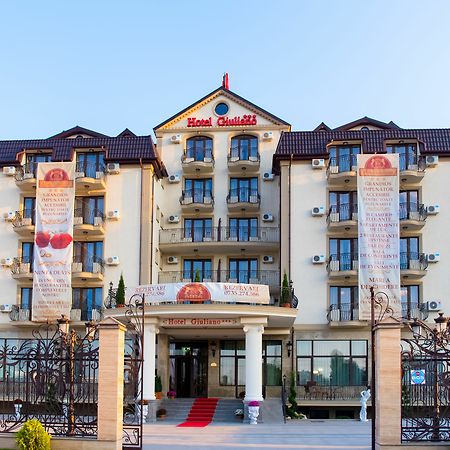 Bragadiru Hotel Giuliano מראה חיצוני תמונה