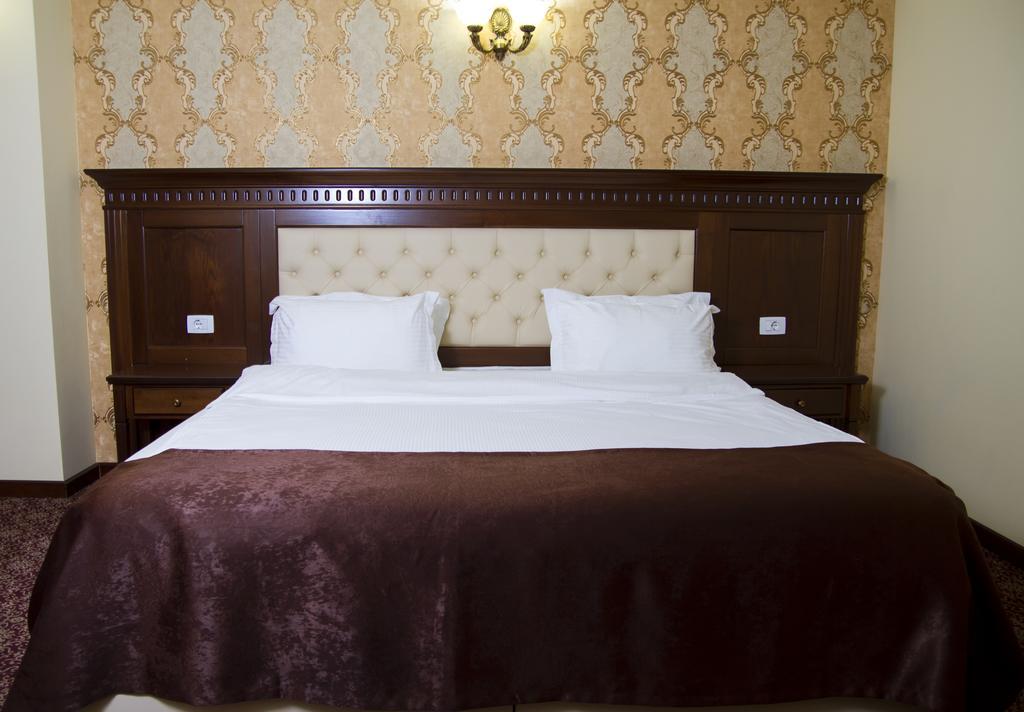 Bragadiru Hotel Giuliano מראה חיצוני תמונה