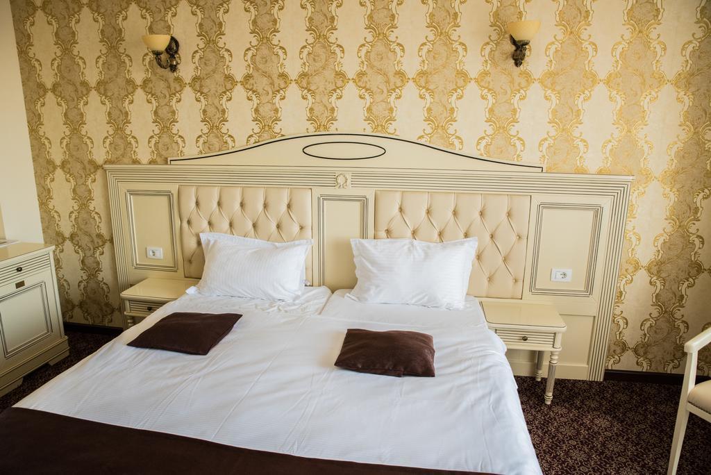 Bragadiru Hotel Giuliano מראה חיצוני תמונה