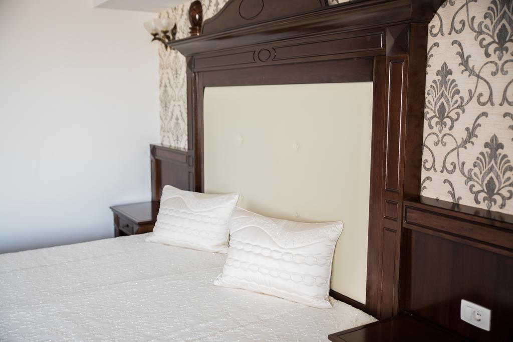 Bragadiru Hotel Giuliano מראה חיצוני תמונה