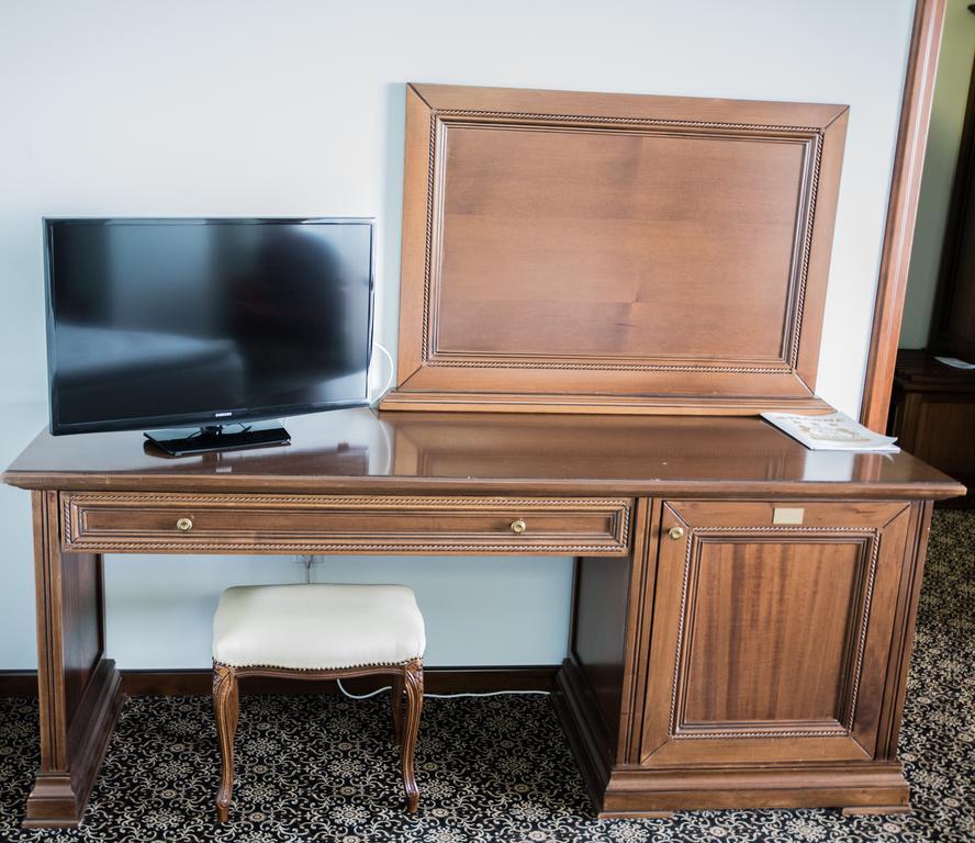Bragadiru Hotel Giuliano מראה חיצוני תמונה