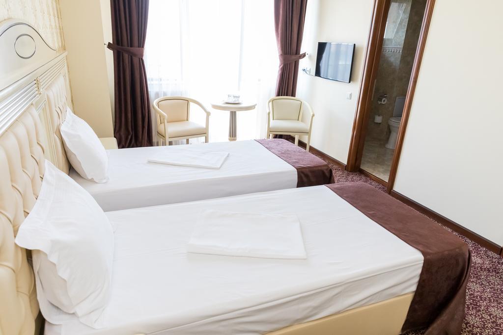 Bragadiru Hotel Giuliano מראה חיצוני תמונה